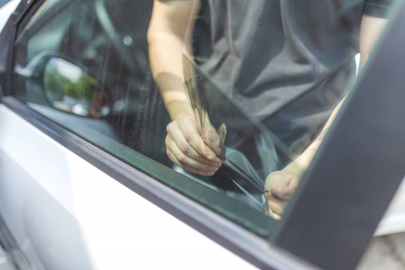 Pose de vitres et feux teintés sur voiture à Montpellier - Team