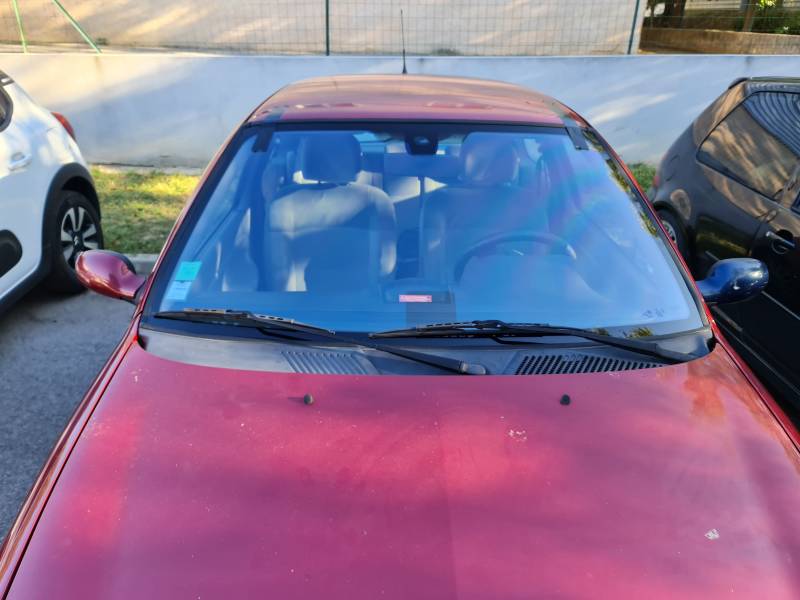 Pare brise remplacer suite à un impact sur cette Renault clio 2
