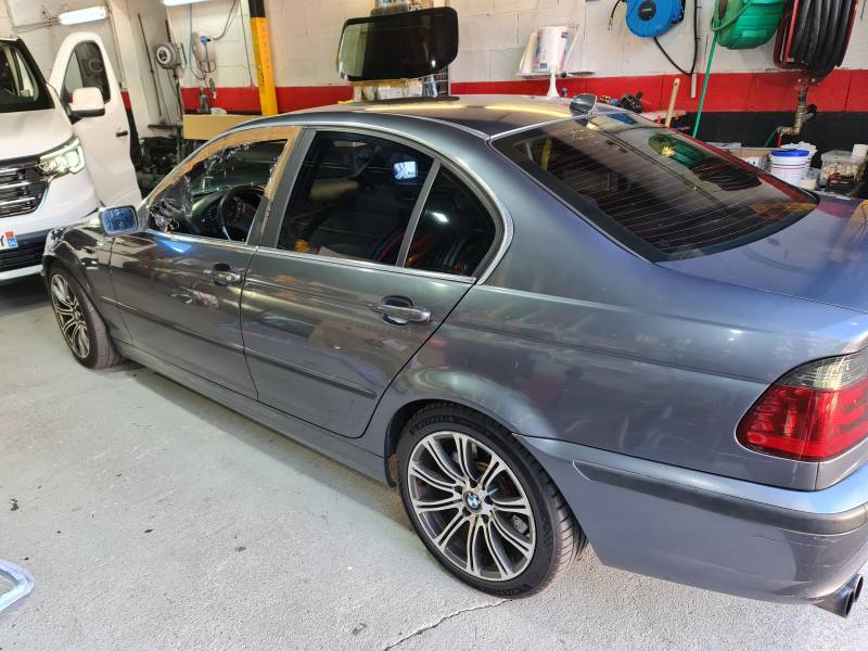 Glace latéral remplacée sur cette Bmw série 3 e46