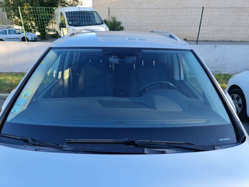Pare brise remplacée sur ce Volkswagen touran 