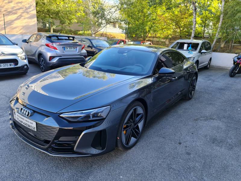 Pose de film solaire sur cette Audi Etron gt rs sur Montpellier 