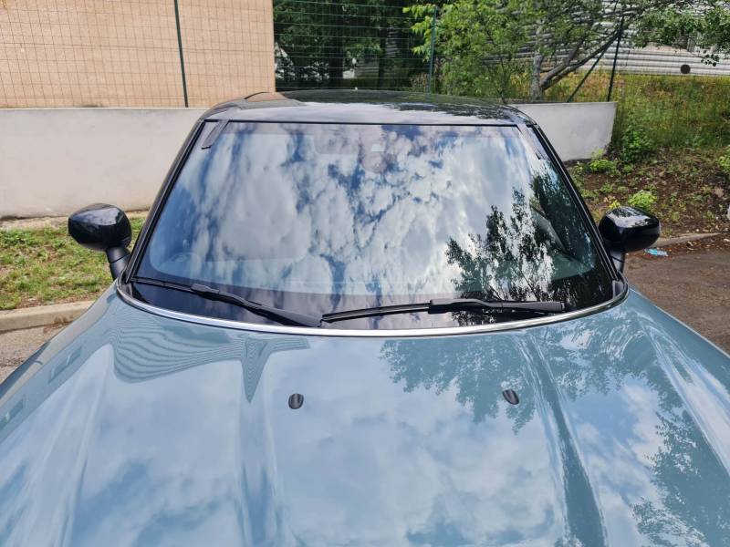 Pare brise remplacé sur cette Mini Countryman montpellier