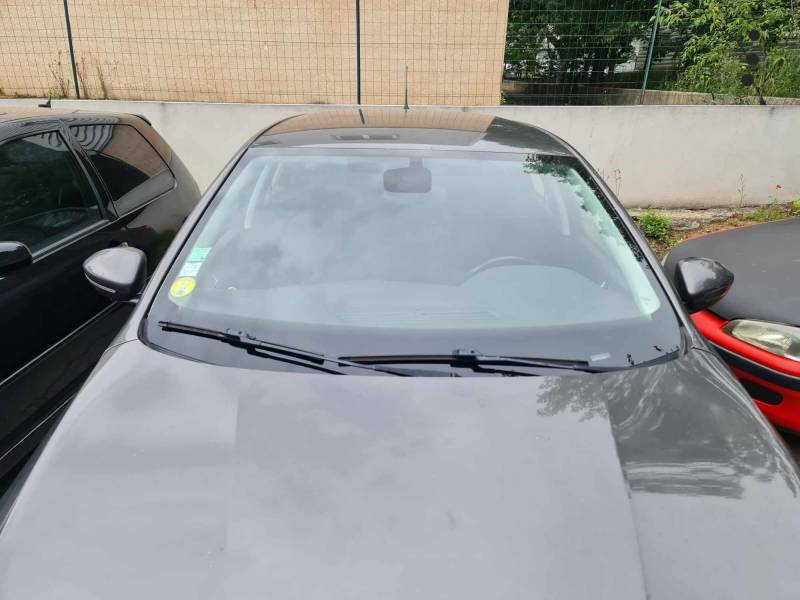 Pare brise remplacé sur cette Peugeot 308