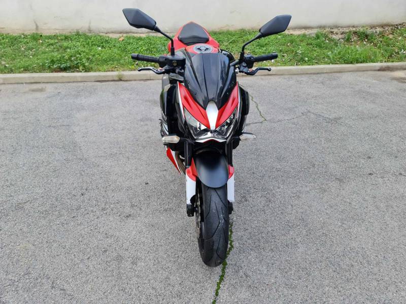 Covering total sur cette Kawazaki Z800 pour notre client de Montpellier