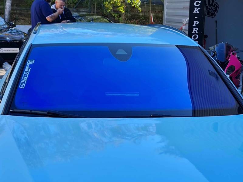 Pare brise teinté sur cette Audi Rs6