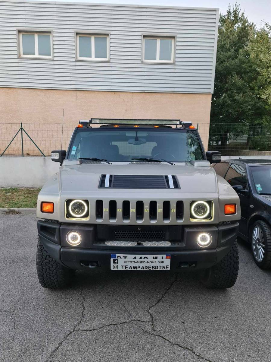 Remplacement de pare brise sur ce Hummer H2 chez Team Pare Brise à Montpellier