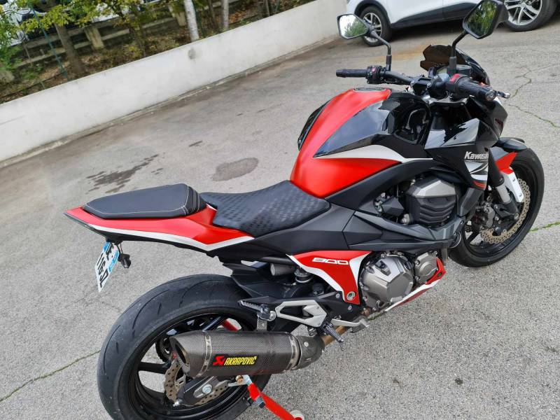 Votre couleur ne vous convient pas nous sous occupons de ca 