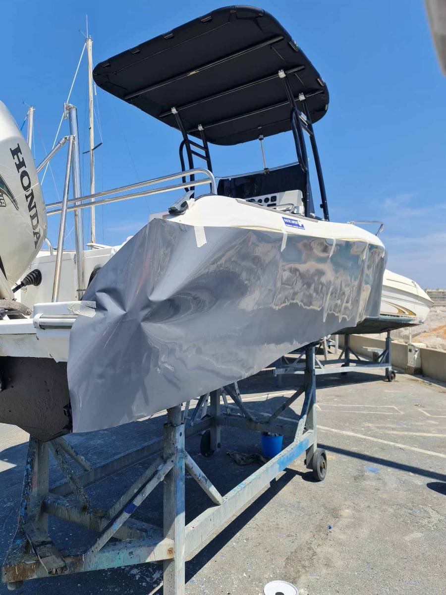 Wrapping sur ce bteau sur Palavas les flots 