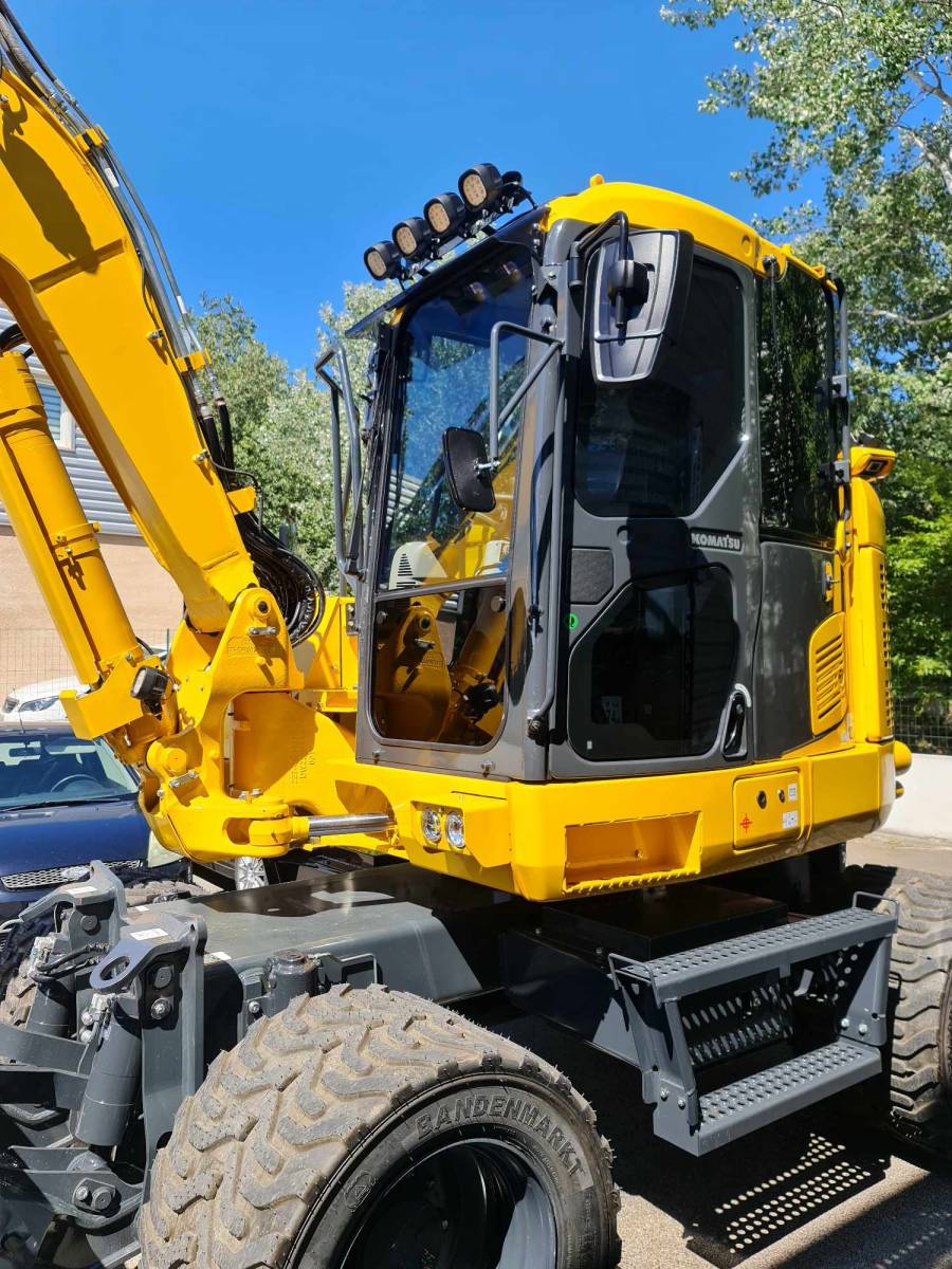 Vitres teintées sur cette pelle Komatsu sur Montpellier 
