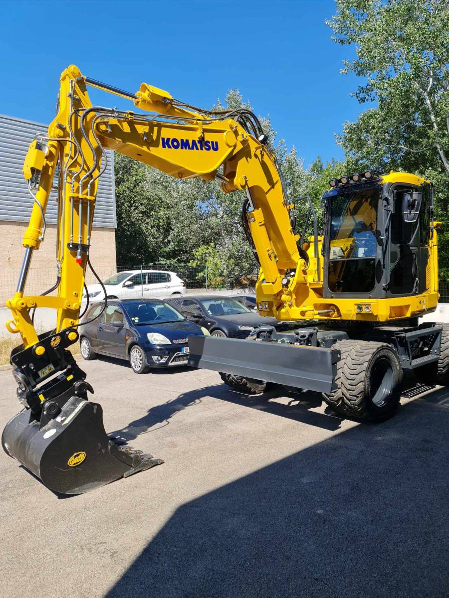 Vitres teintées sur cette pelle komatsu sur pignan 