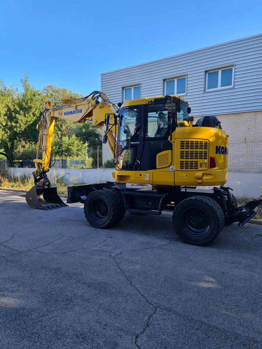 Pelle komatsu Montpellier 