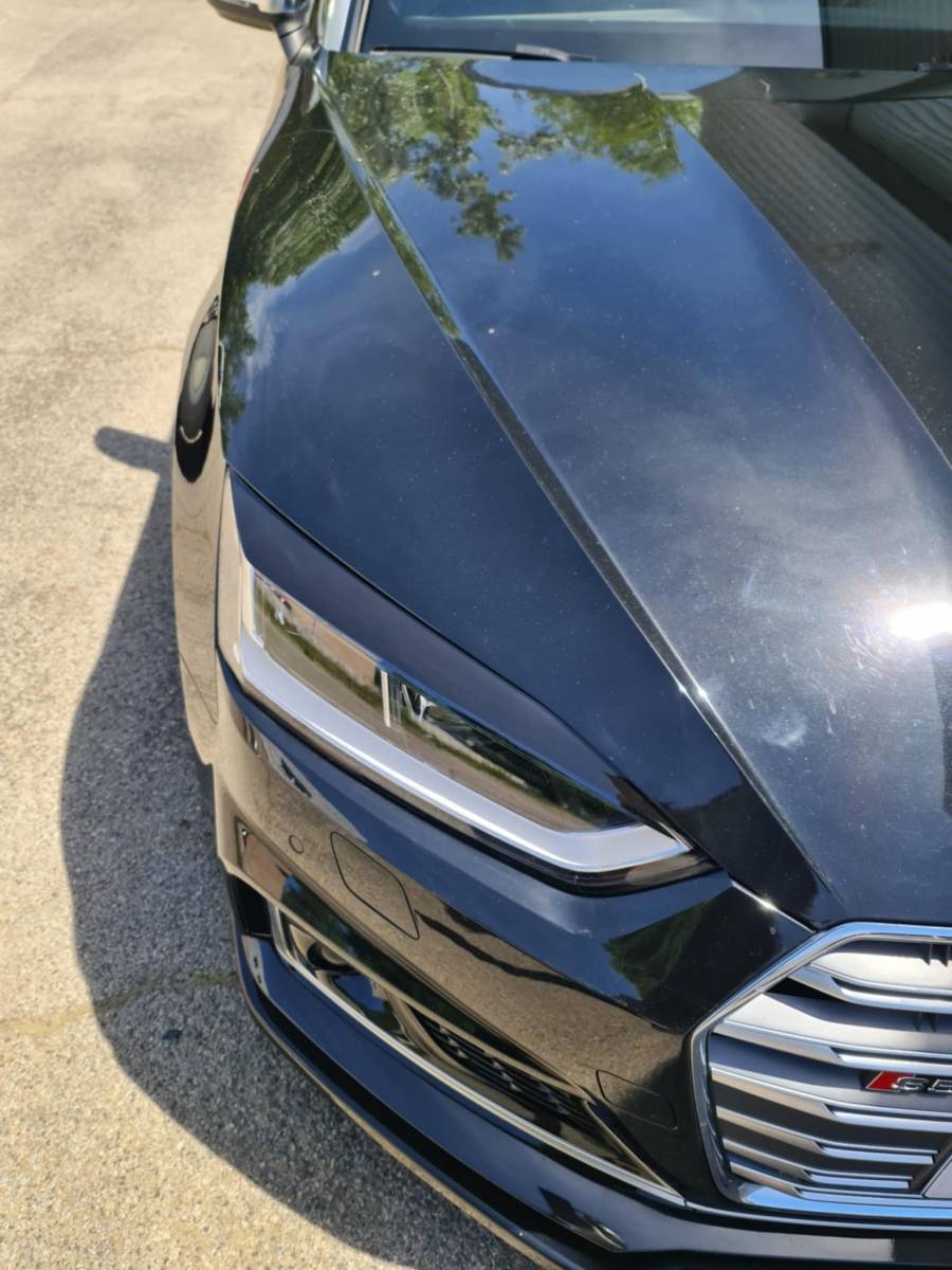 Feux teintées sur cette Audi S5 sur lunel 