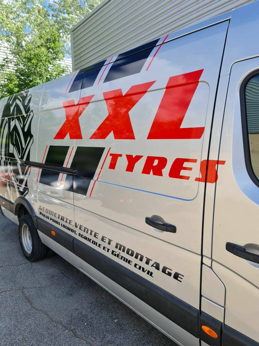 Stickage publicitaire sur Lunel 