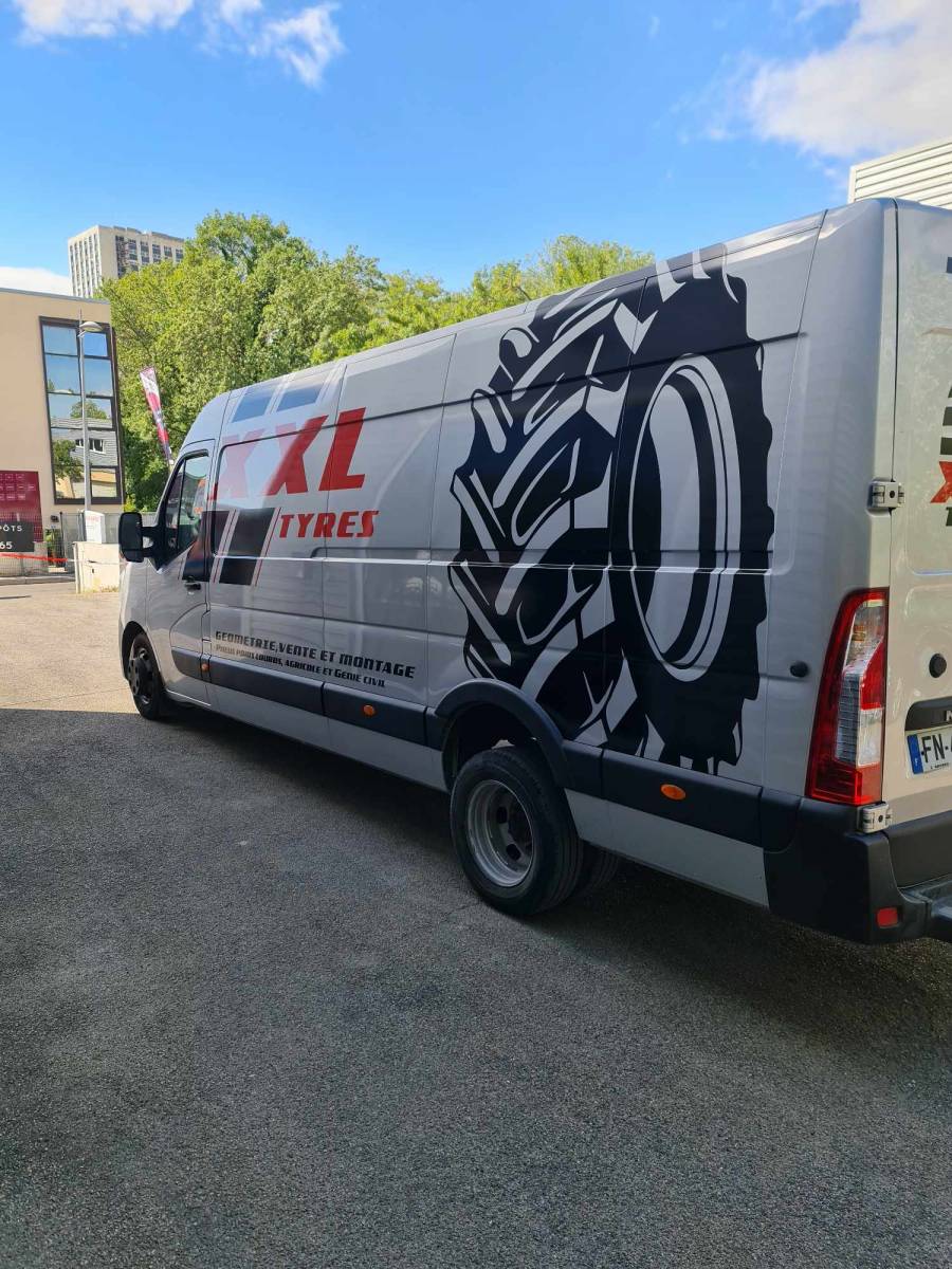 Création pub sur Lunel 