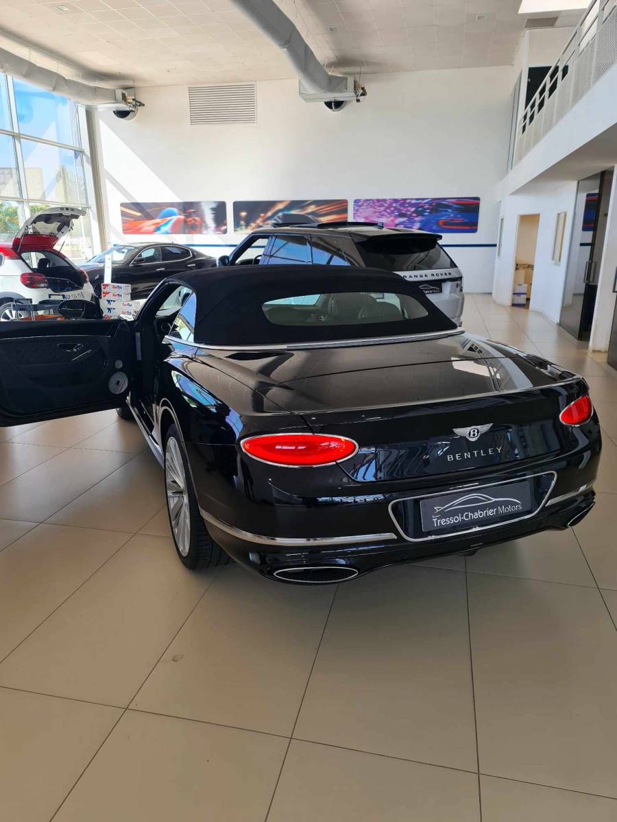 Film sécutité sur cette Bentley sur Montpellier 