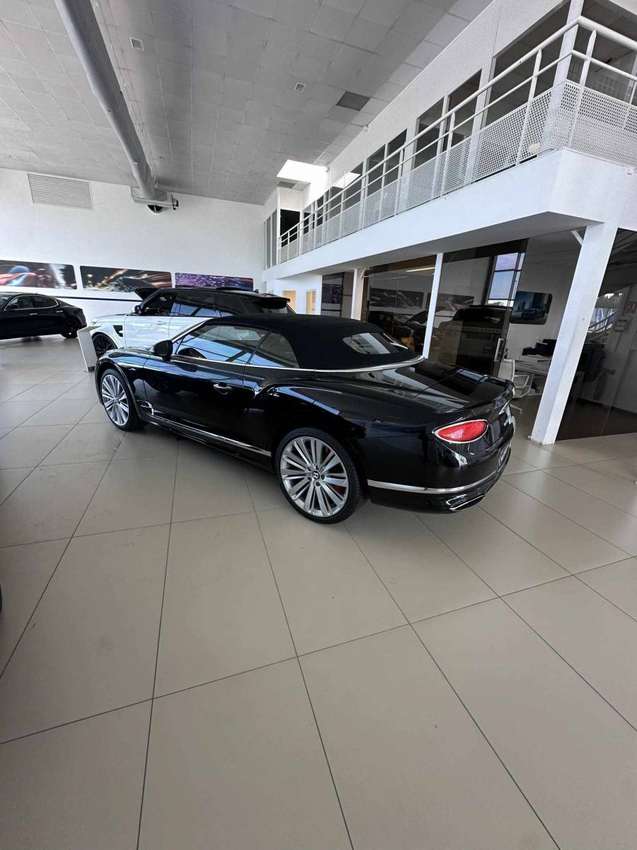 Traitement solaire sur cette Bentley continental sur Montpellier