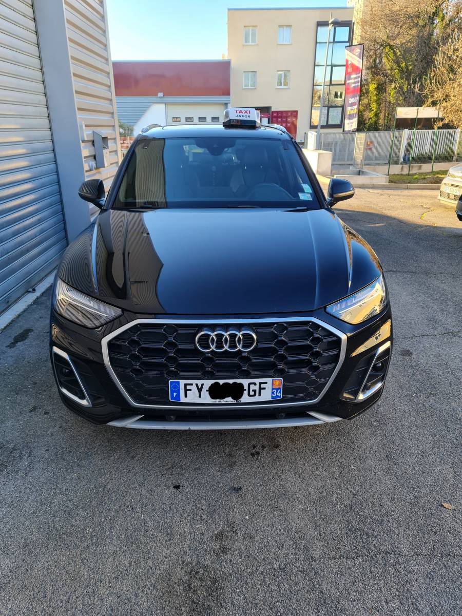 Remplacement de pare brise avec calibrage camera de pare brise sur cette Audi Q5 sur Montpellier