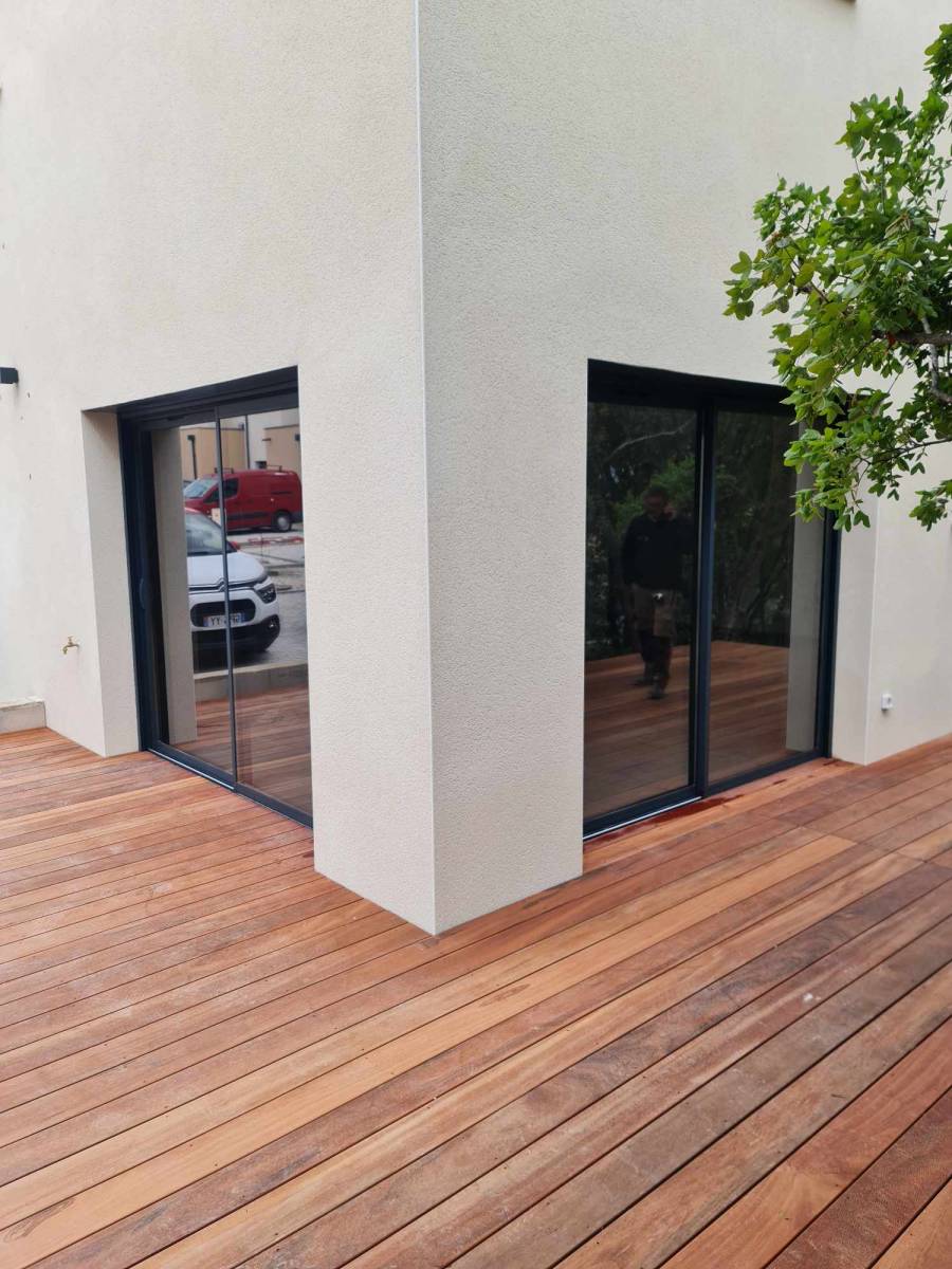 Traitement solaire sur cette villa sur st mathieu de treviiers proche de Montpellier 