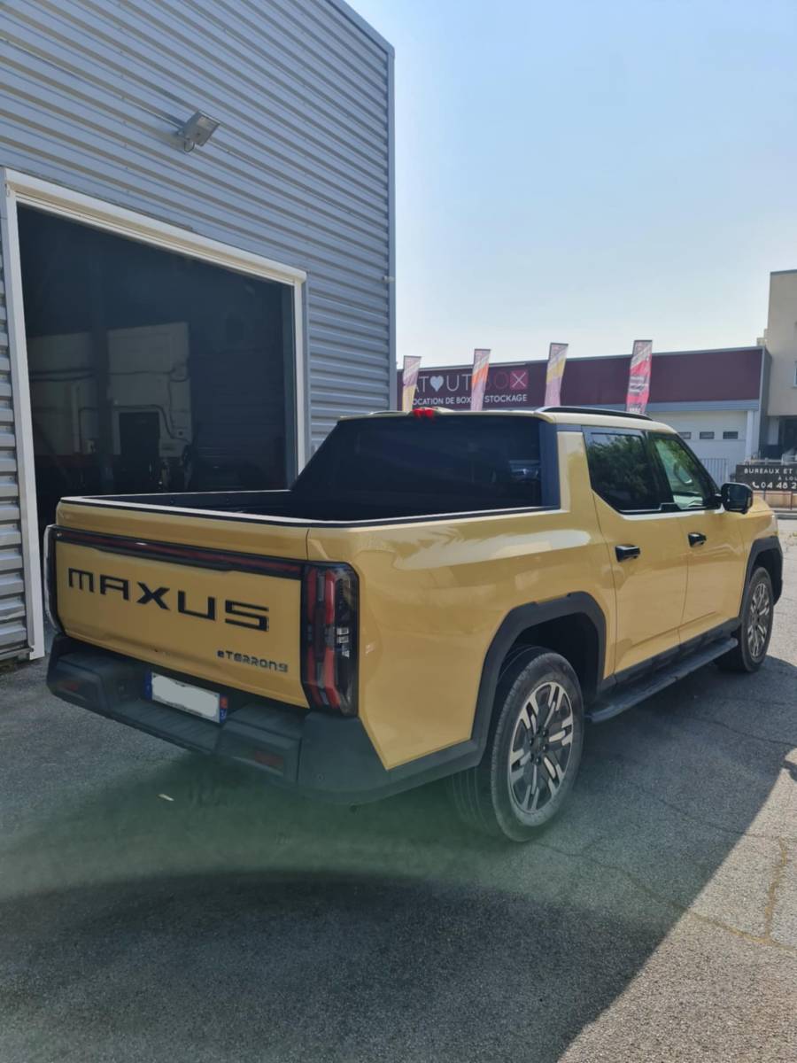 Vitres teintées sur ce Maxus terron 9 chez Team Pare Brise  lunel