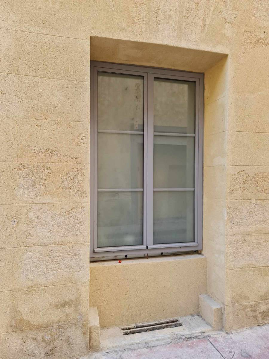 Pose de film intimité sur Montpellier 